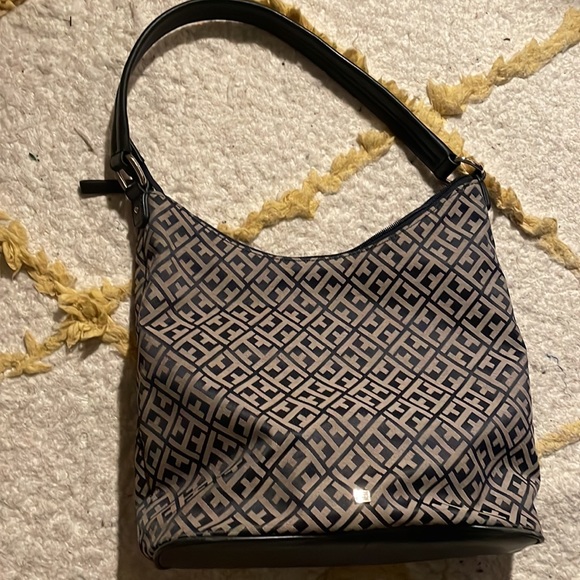 Nice and clean denim Tommy Hilfiger shoulder bag with all over TH monogram - Picture 4 of 5